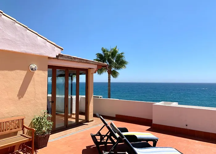 Penthouse On The Beachfront Lägenhet