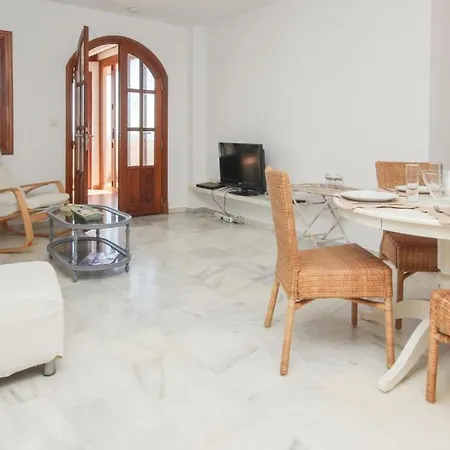 Penthouse On The Beachfront Апартаменти Естепона